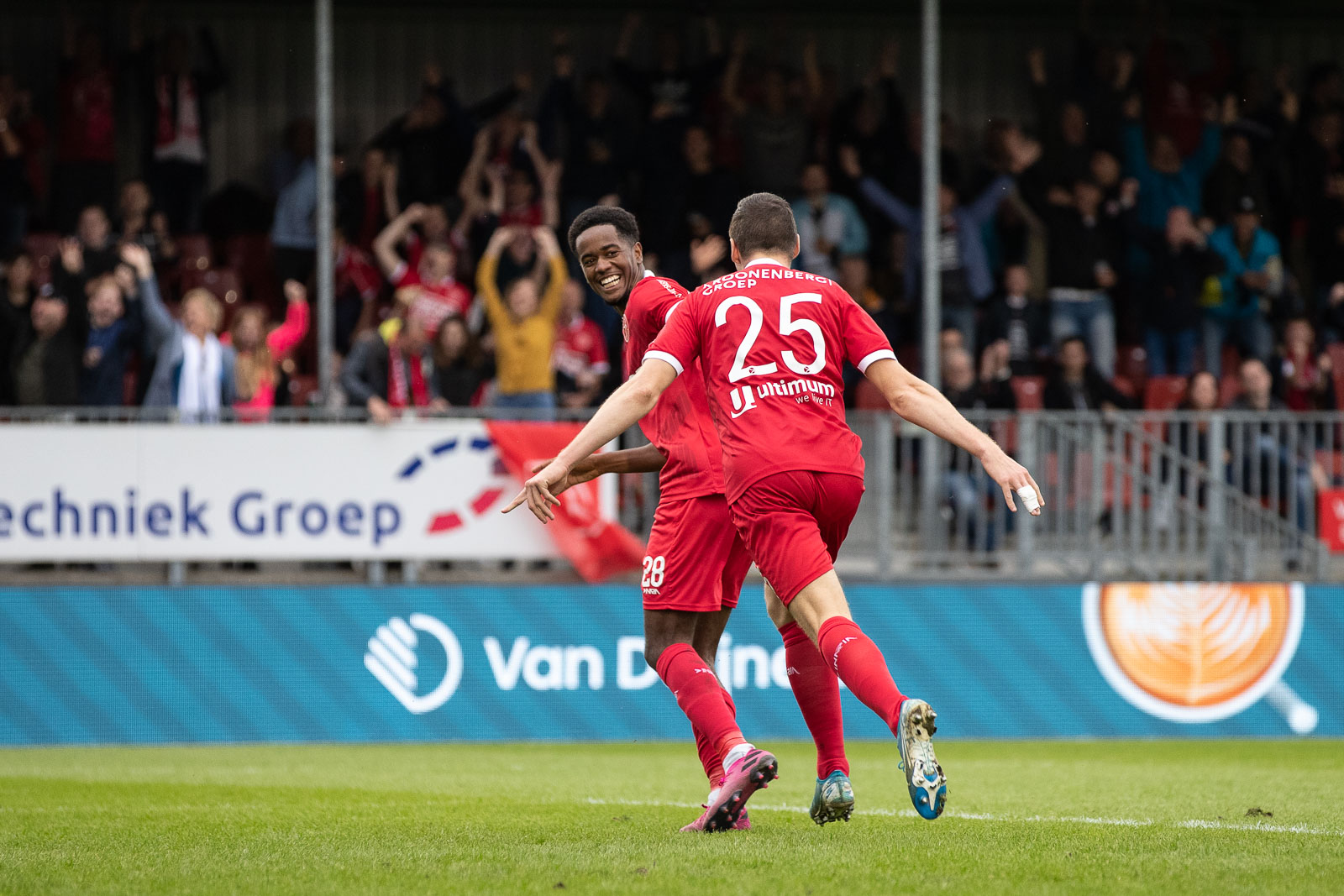 Racisme? Dan voetballen we niet.