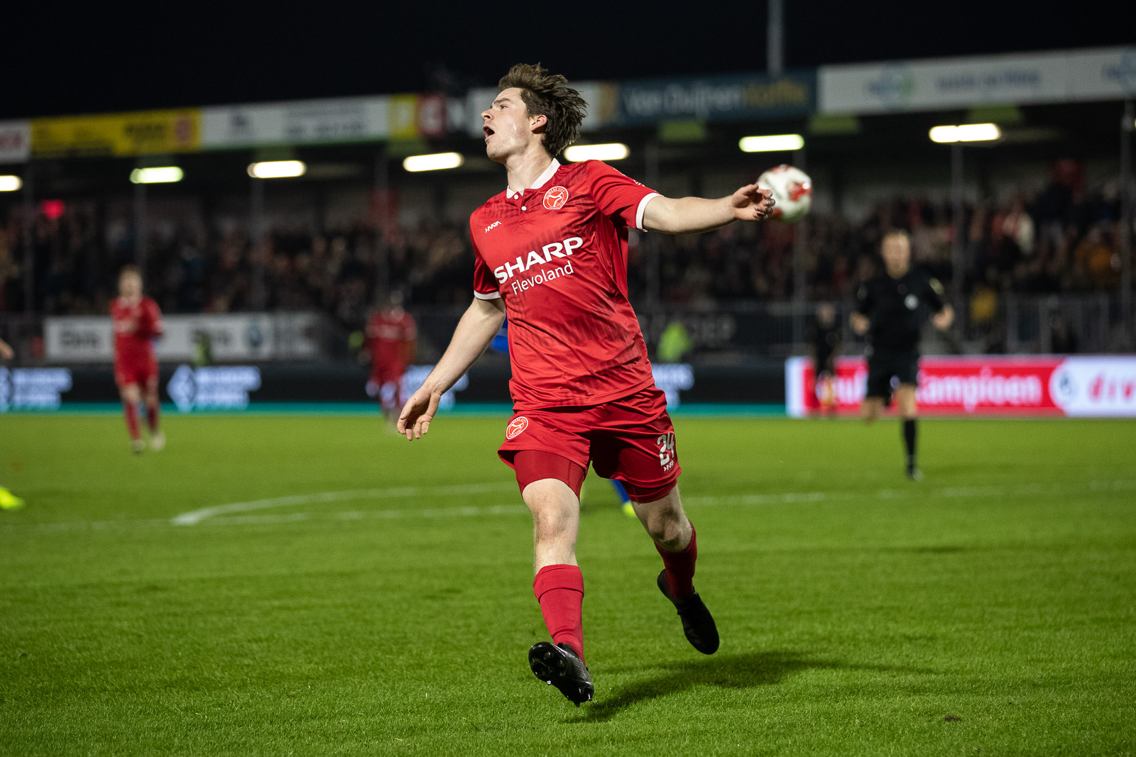 Almere City FC in mineur na nederlaag tegen FC Den Bosch