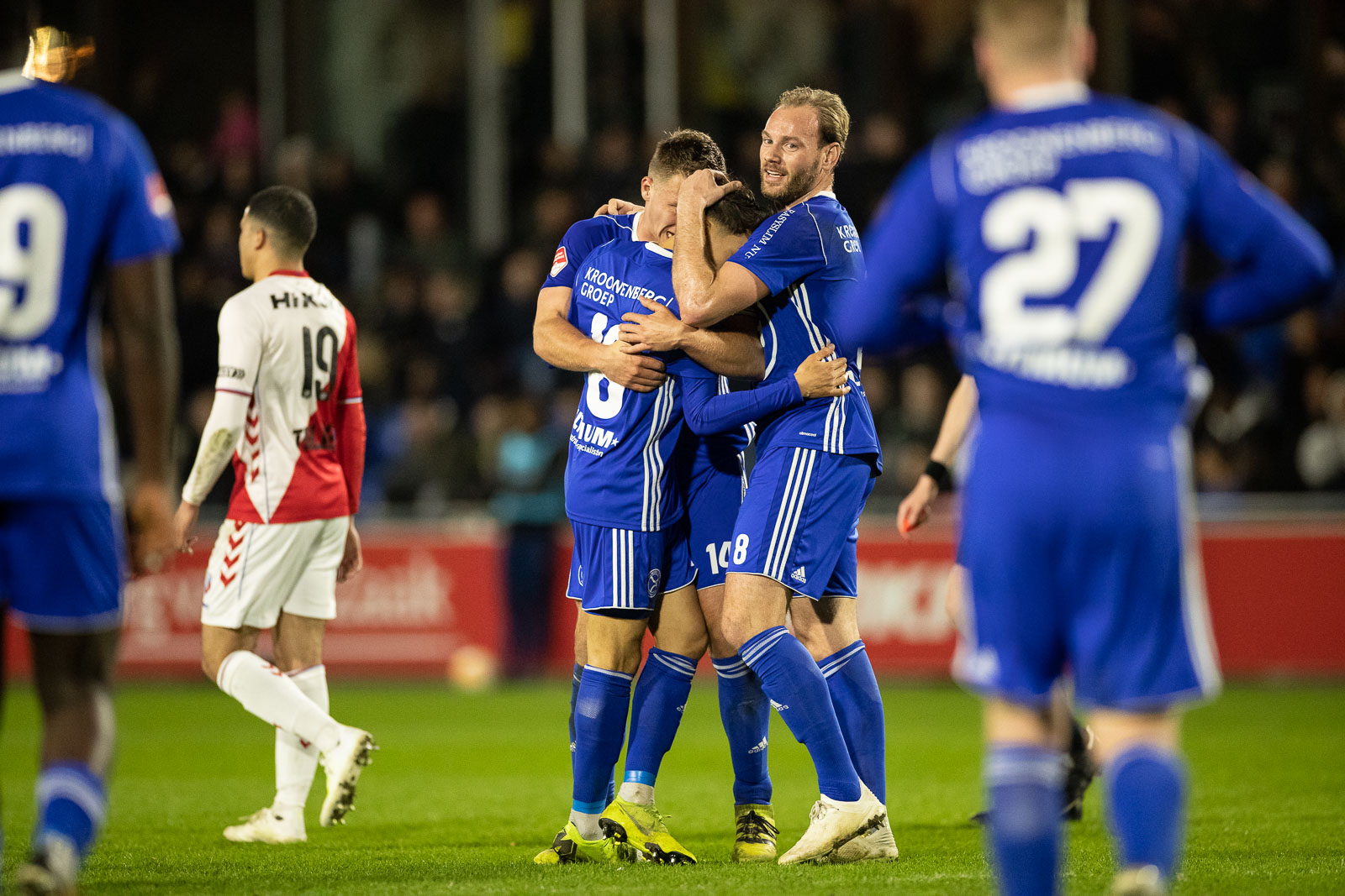 Almere City FC hoopt op kickstart onder Tobiasen