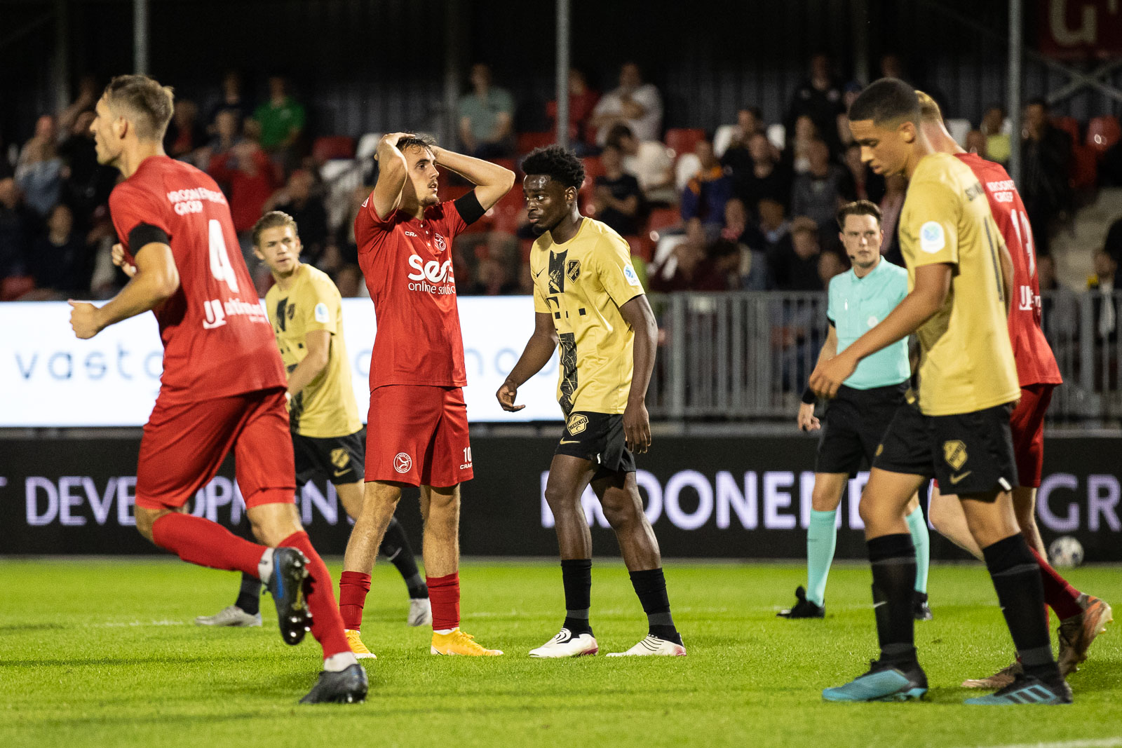 Vrijdag de 13e brengt Almere City FC geen geluk