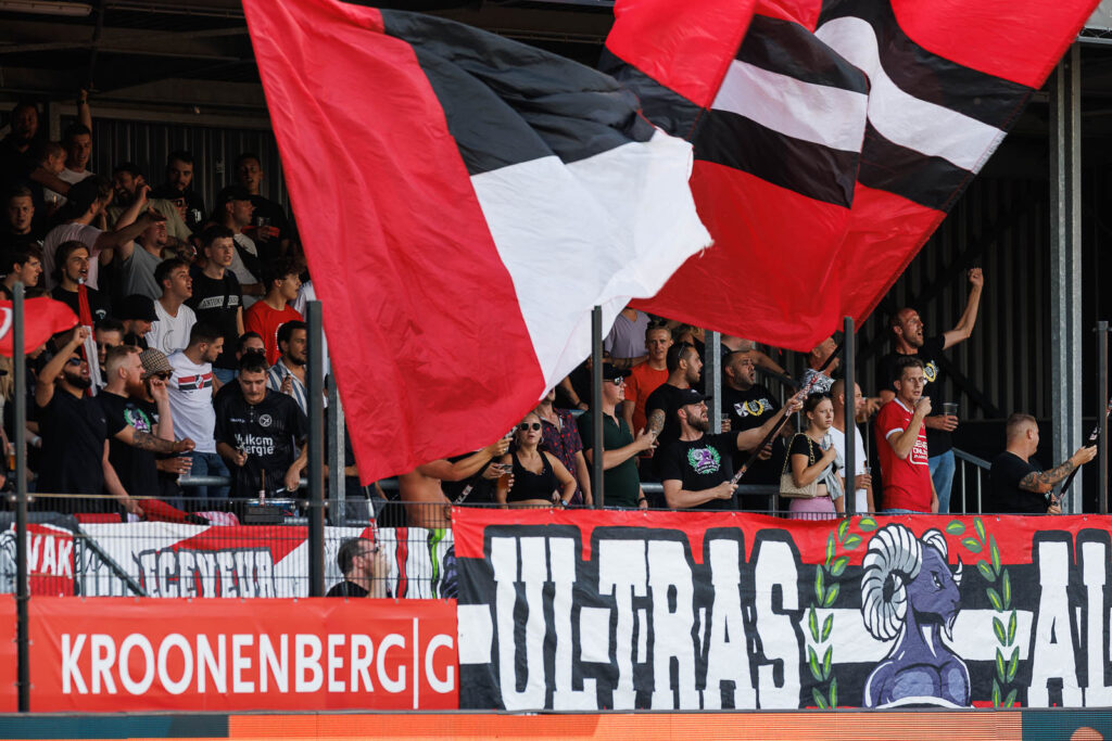 Laat De Zon In Je Hart Terug Van Weggeweest Almere City FC