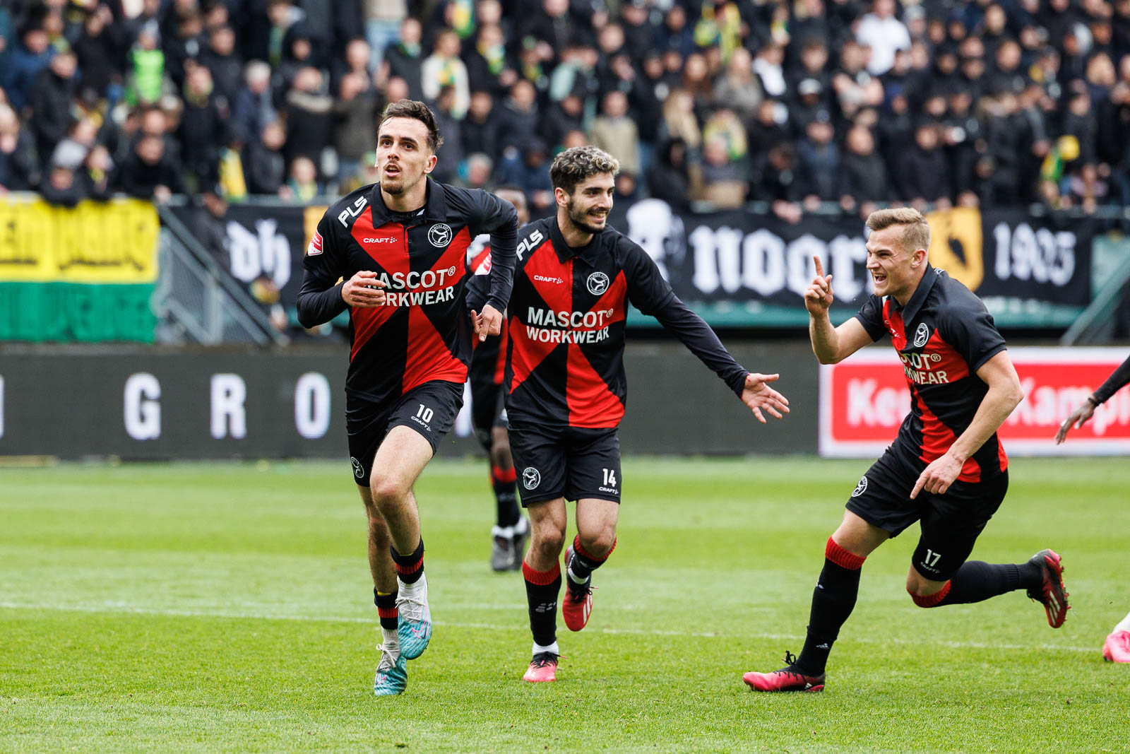 Almere City FC overleeft vroeg Haags Kwartiertje