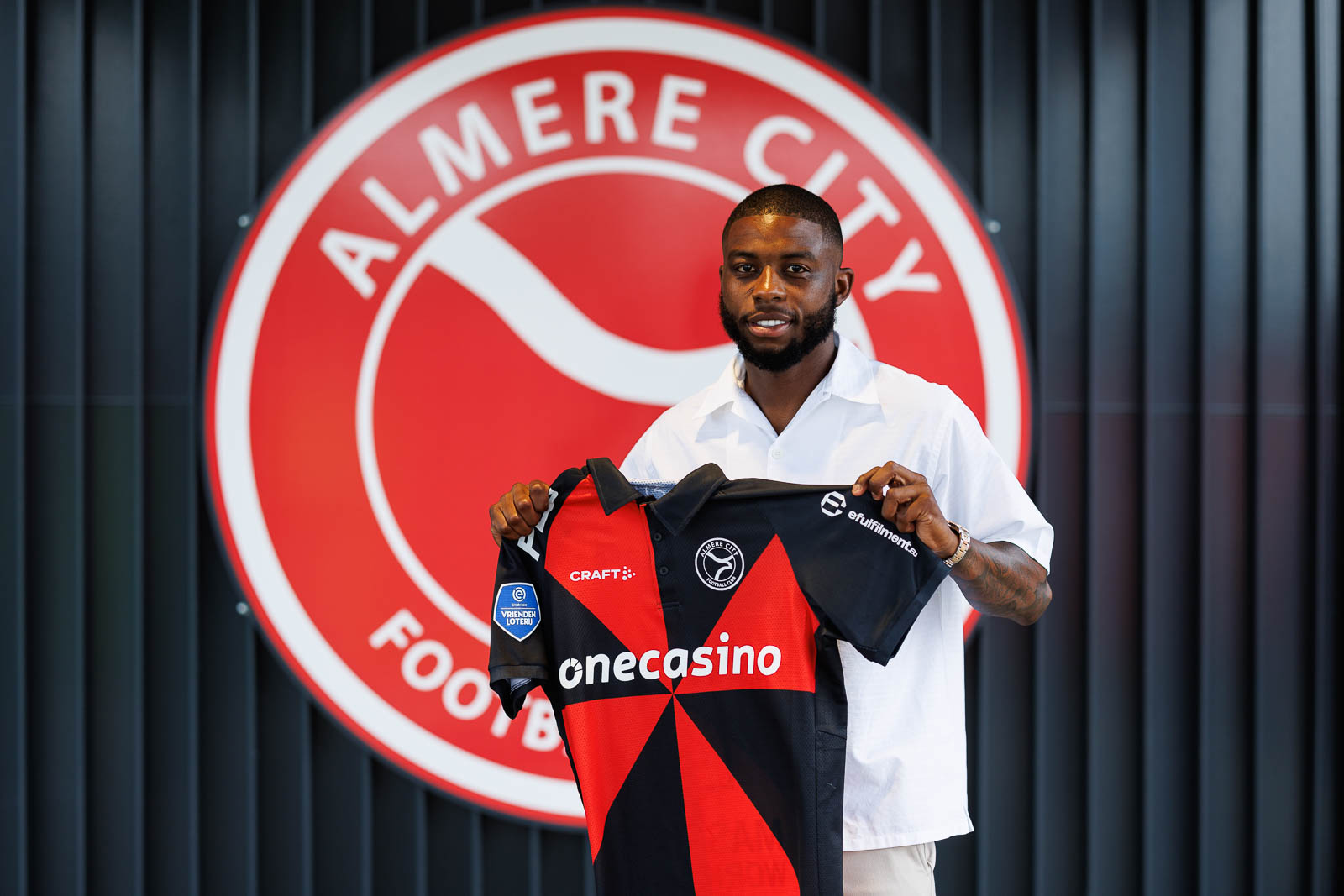 Sherel Floranus versterkt verdediging Almere City FC