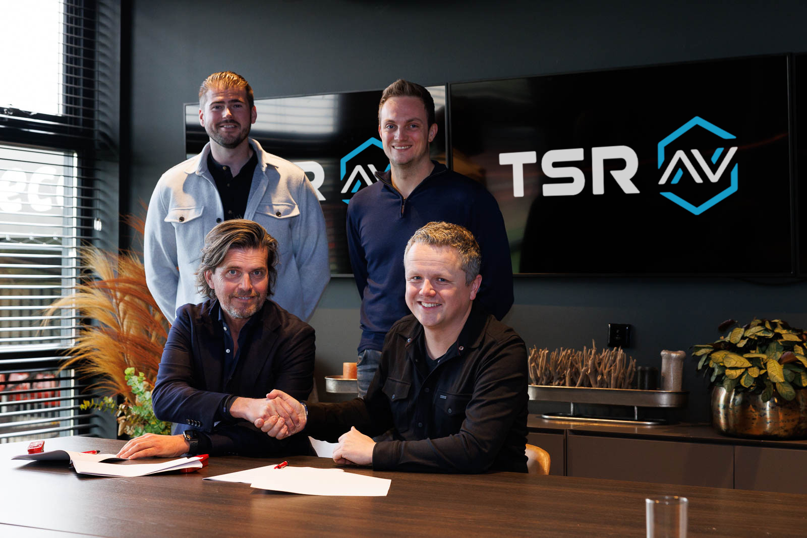 TSR AV verlengt partnership met Almere City FC