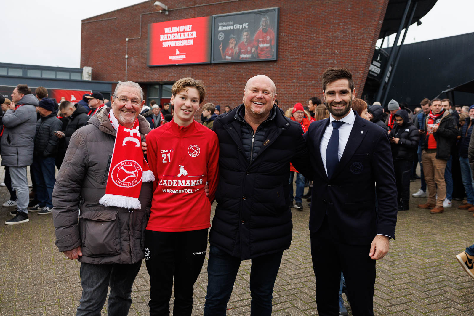 Rademaker Warmtetechniek ook dit seizoen naamgever Supportersplein