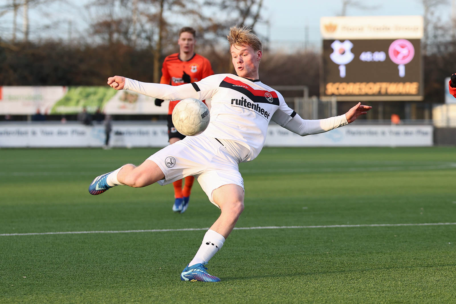 Jong City mede dankzij prachtgoal Tijmen Wildeboer langs VV Katwijk