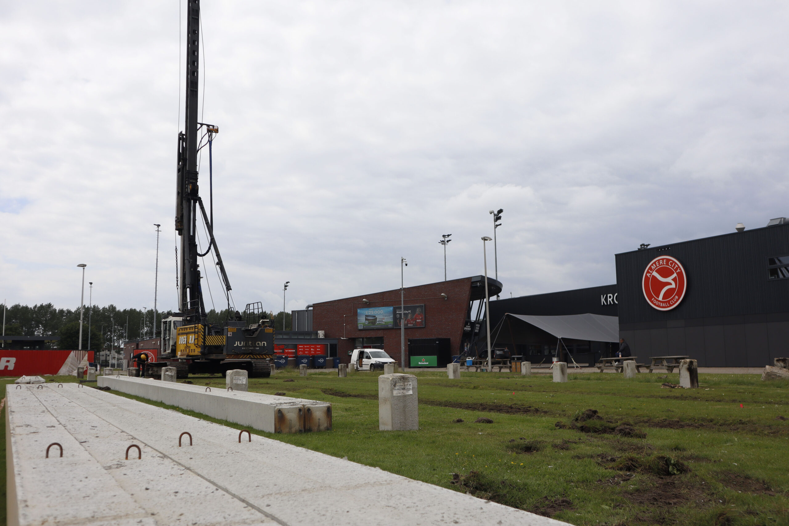 Werkzaamheden accommodatie Almere City FC begonnen