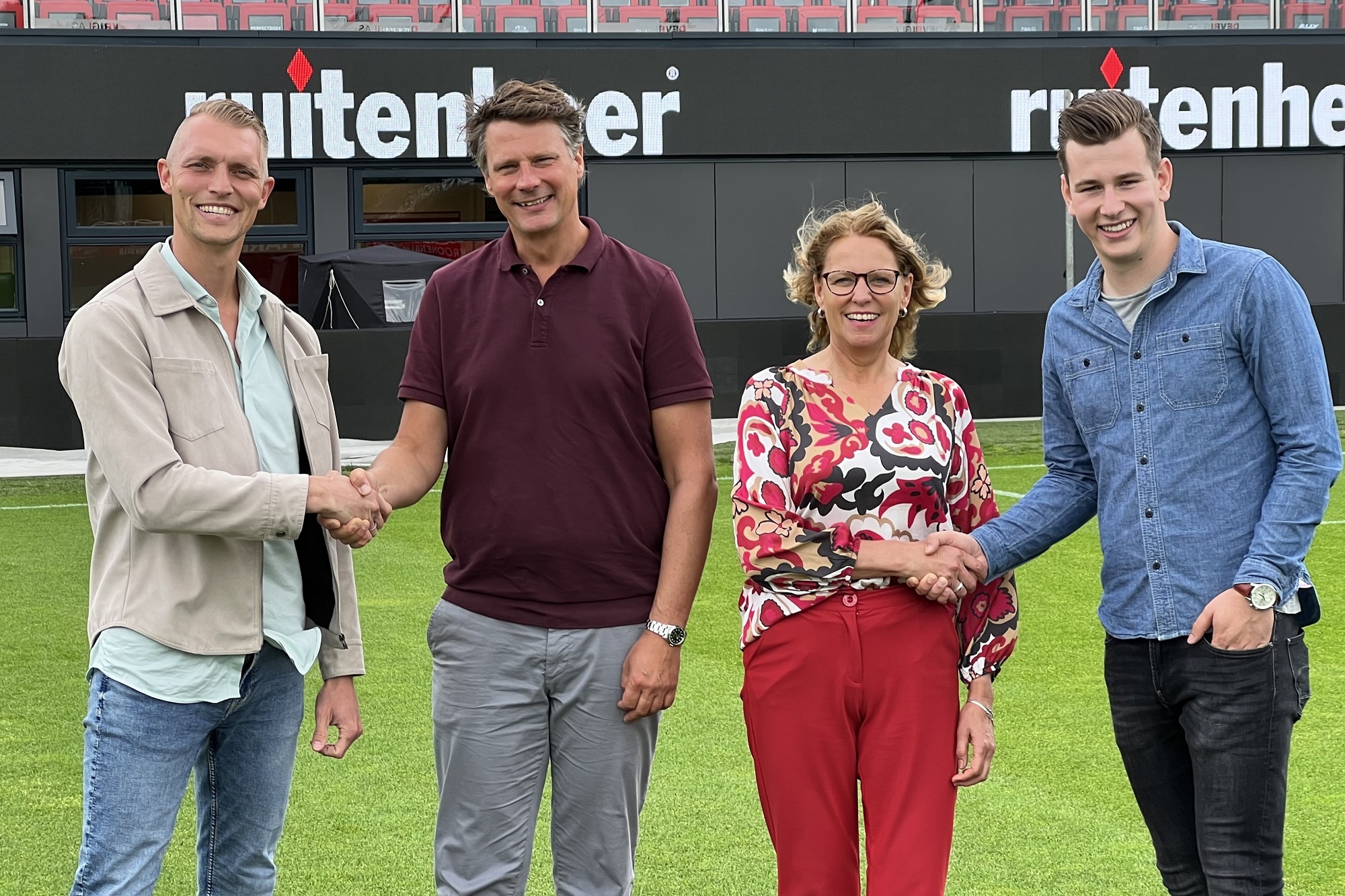 Stad & Natuur verlengt samenwerking met Almere City FC